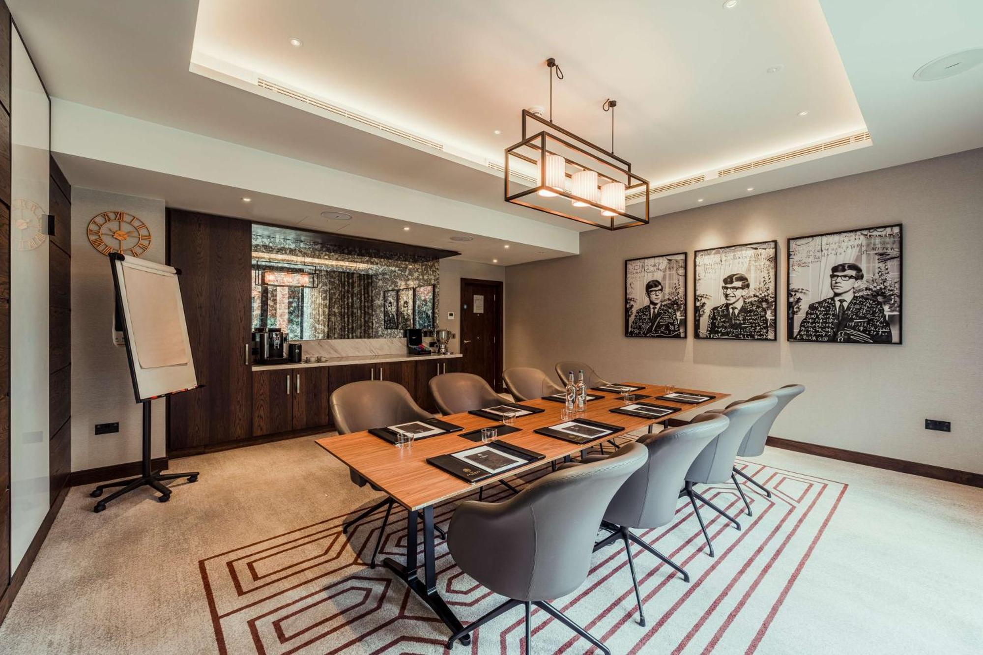 The Fellows House Cambridge, Curio Collection By Hilton Buitenkant foto