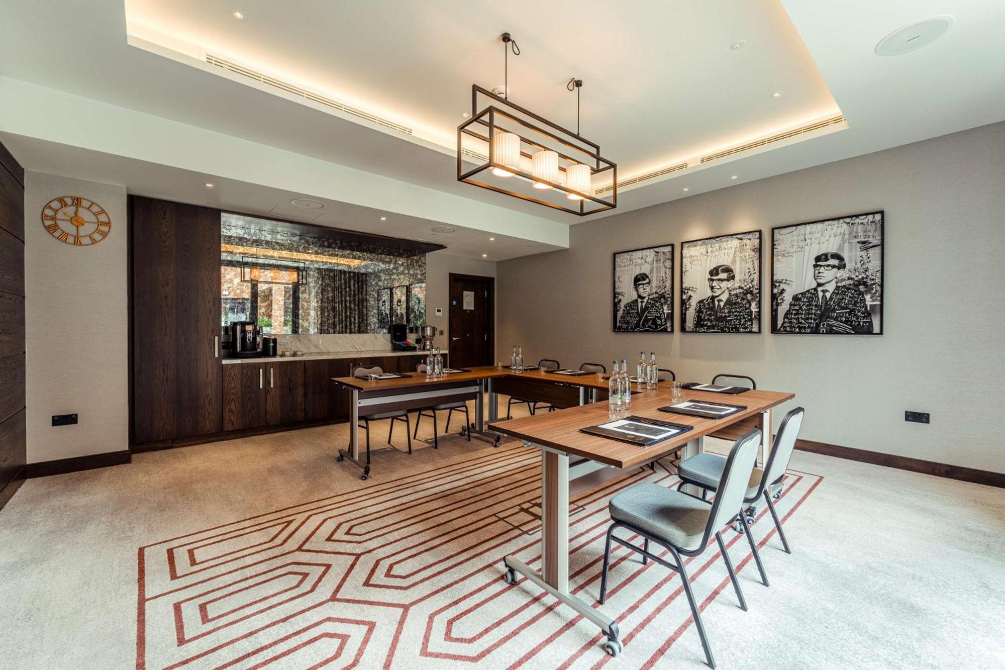 The Fellows House Cambridge, Curio Collection By Hilton Buitenkant foto