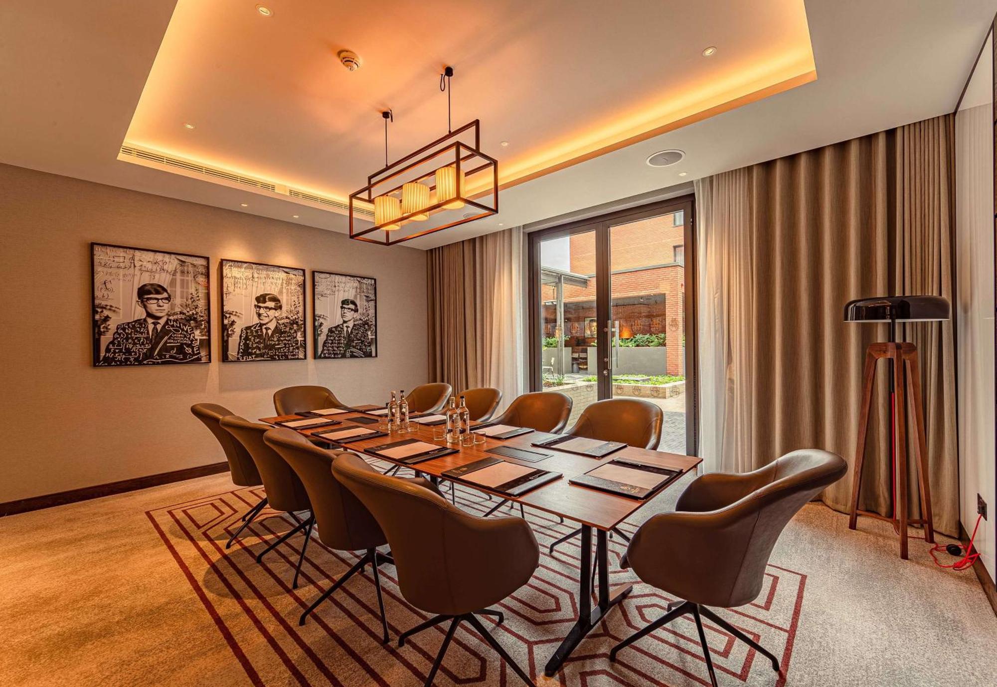 The Fellows House Cambridge, Curio Collection By Hilton Buitenkant foto